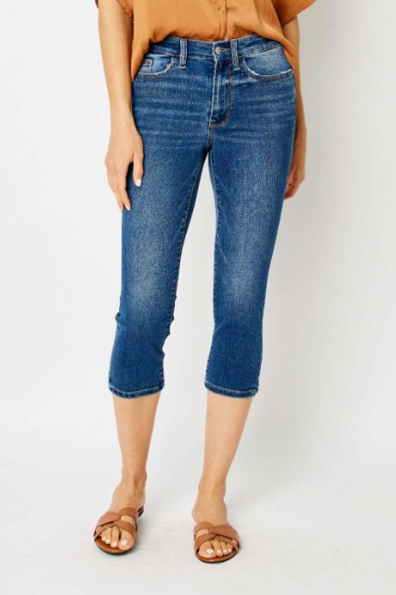 Mid Rise Capri with Side Slit