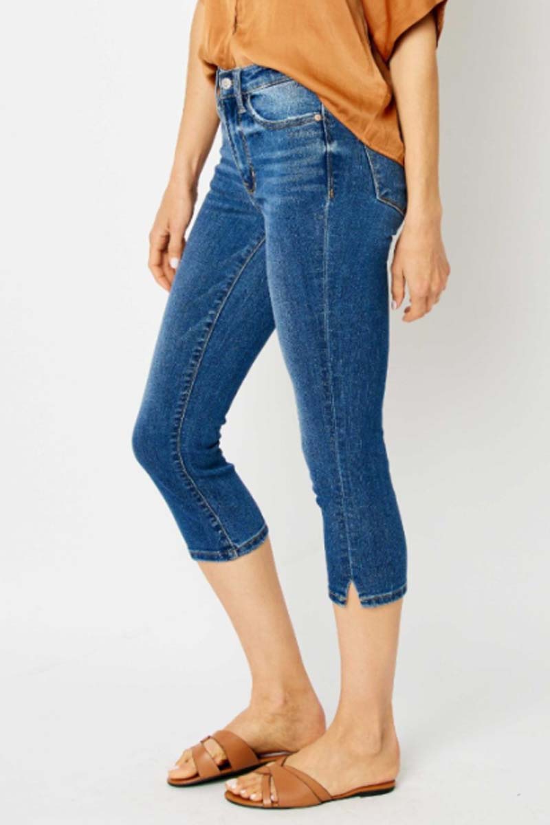 Mid Rise Capri with Side Slit